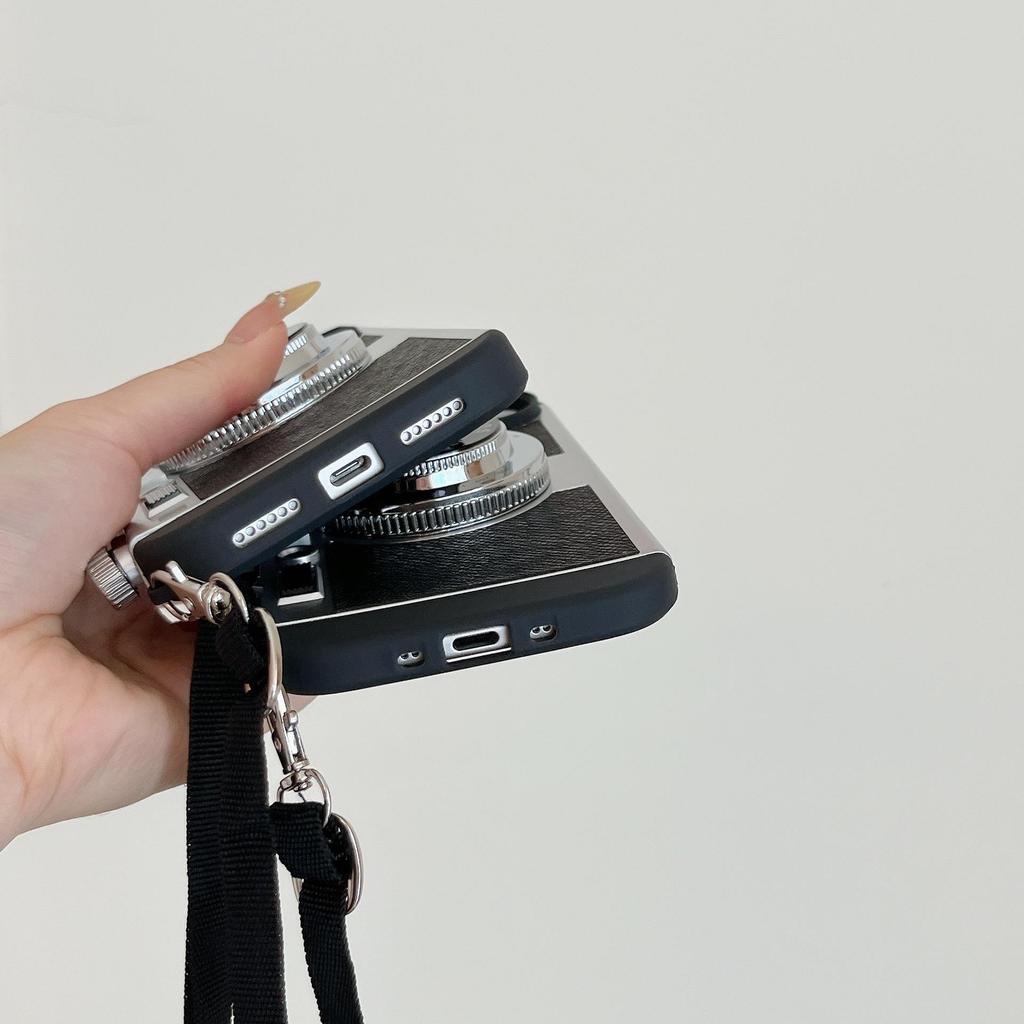 Stereoskopische Retro-Stoßfeste Schutzhülle für iPhone 17 - Kreatives Apple Design