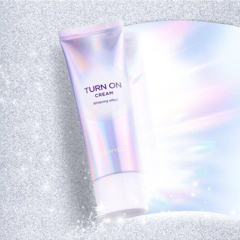 Aufhellende Tone-Up Base Turn-On Cream 50ml / Milchig Weiße Aufhellende Creme
