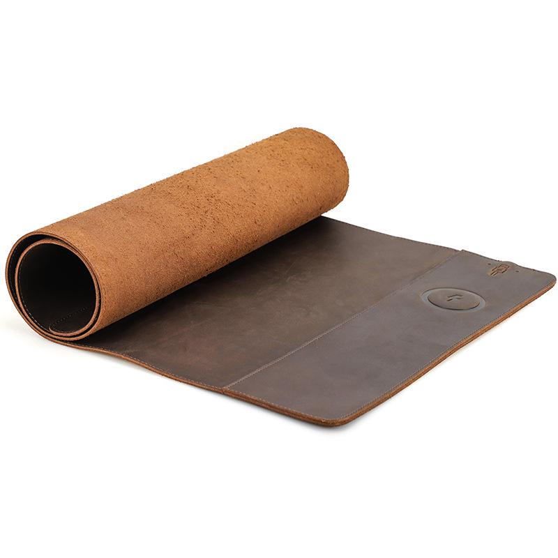 

Очень большой ретро коричневый кожаный коврик для мыши с беспроводной зарядкой 15 Вт - Грязеотталкивающий и водонепроницаемый для офисного стола 80x40cm коричневый