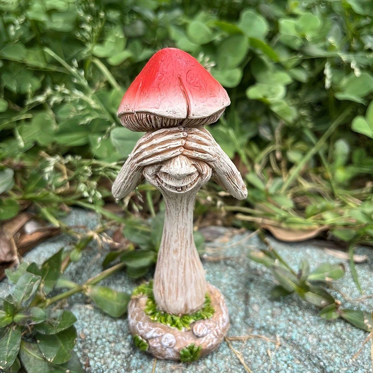 

4 Styles Different Statue Decoration Resins Ghost Statue Goose Mushroom Caterpillar Figurines Crafts For Home Garden Decorations красный