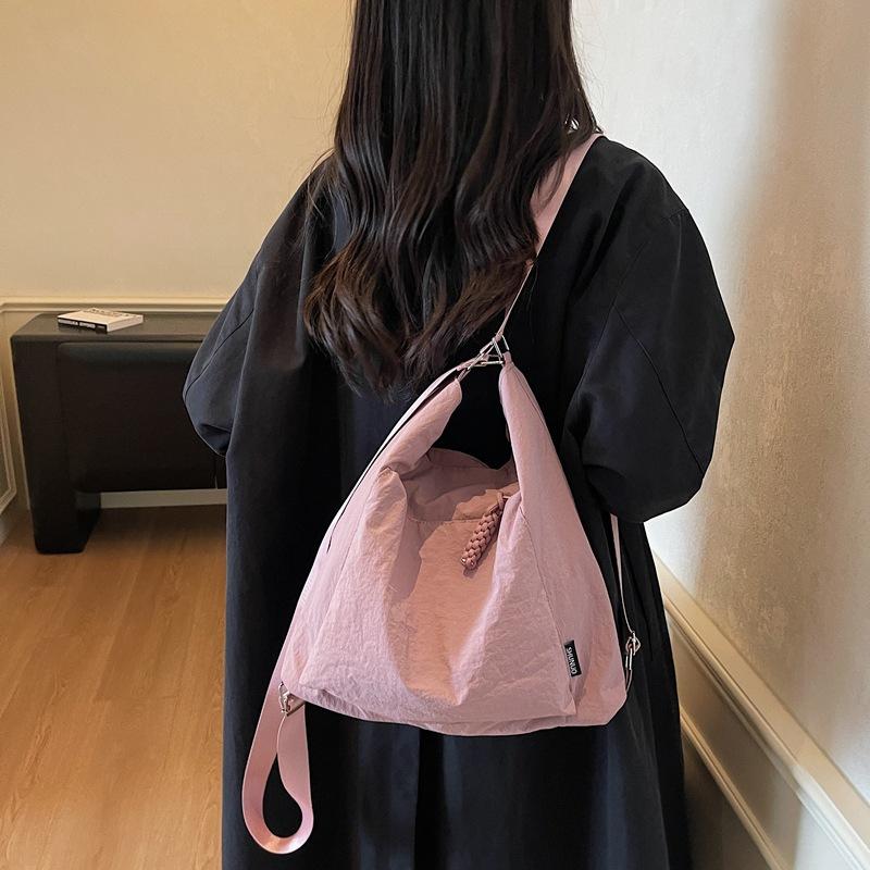 Large Capacity Bag Women's Shoulder Crossbody Bag Commuter Lightweight Tote Bag