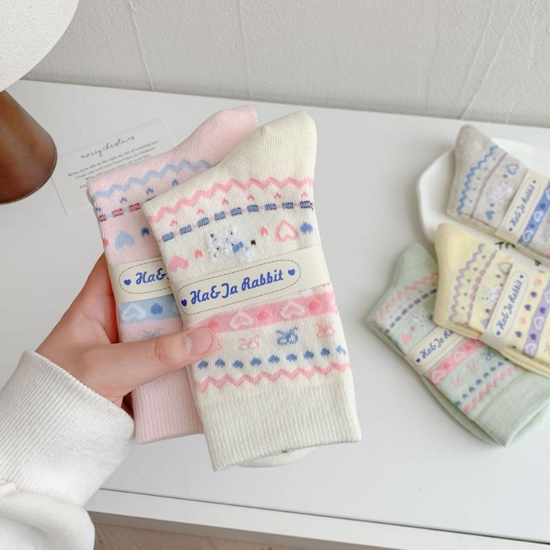 Ladies Spring and Summer Thin Fresh Sweet Sweat Absorbing Breathable Leisure Commuting Tube Cotton Socks