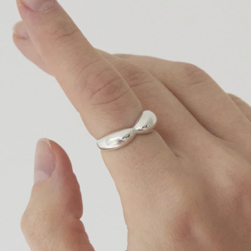 touched PEBBLE RING 03