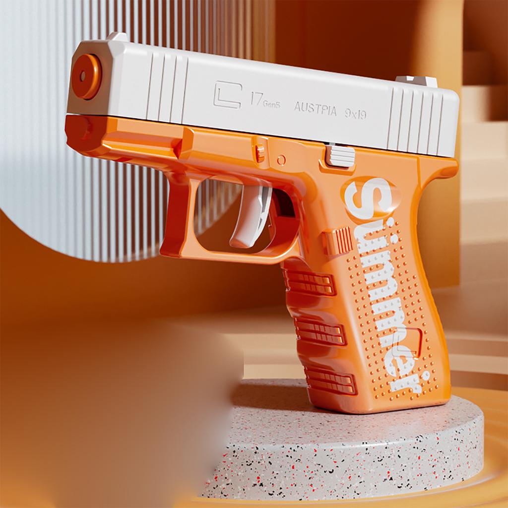 In summer, manually press the water gun to spray water with high pressure and long range, causing continuous water fights indoor