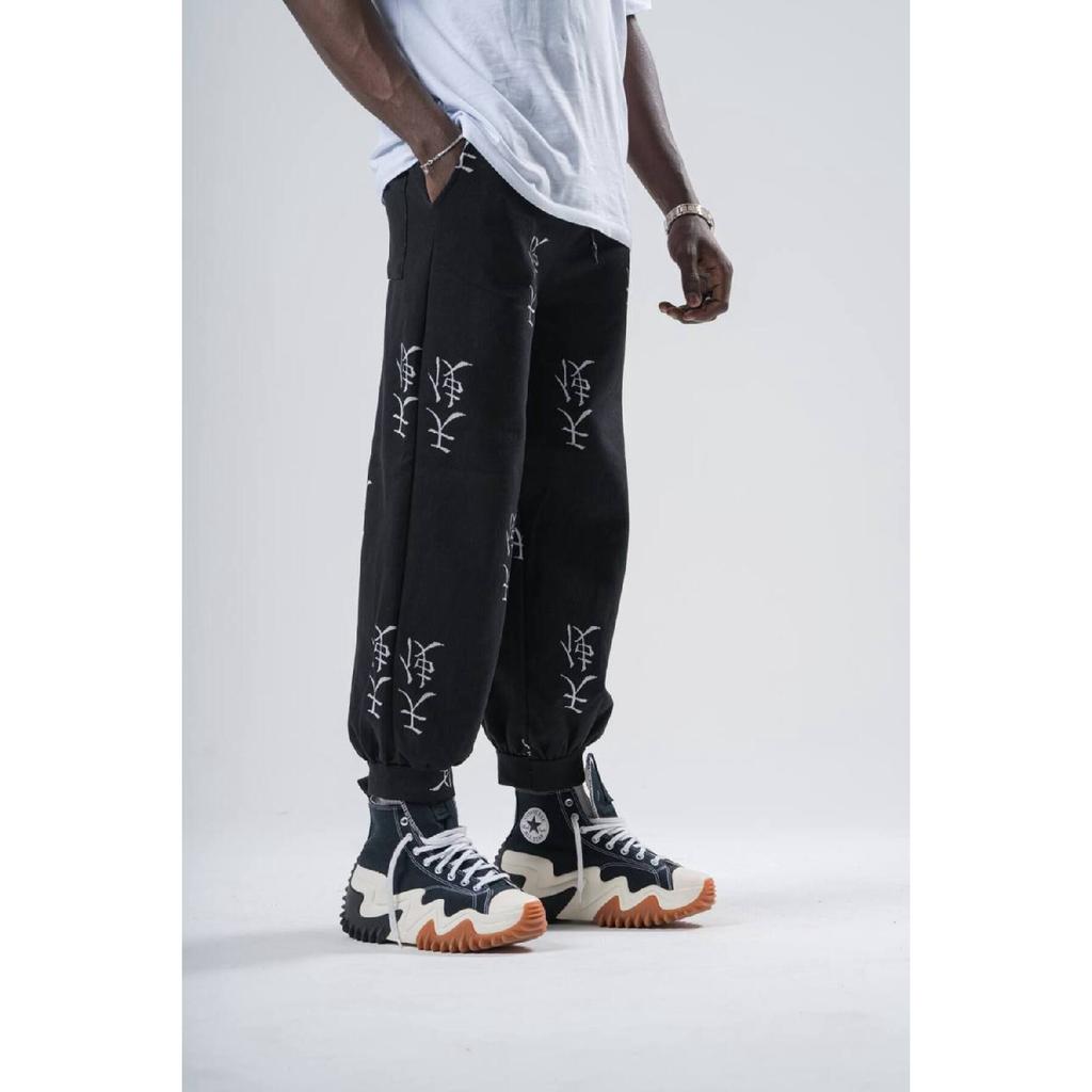 Unisex Shawar With Elastic Waist.