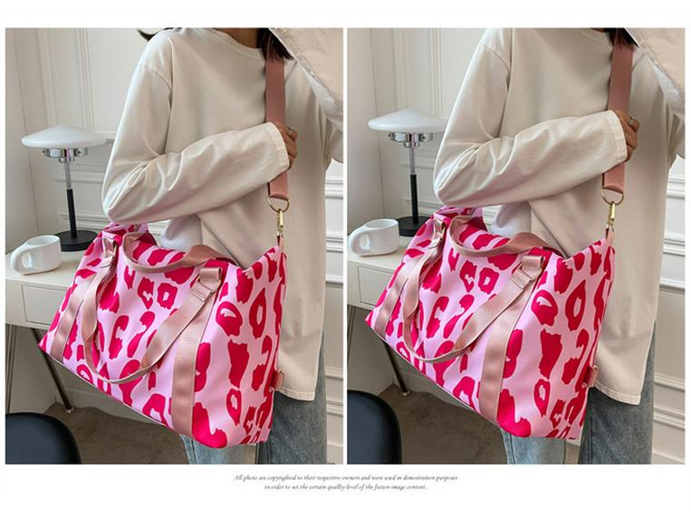Women’s Large Lightweight Travel Gym Bag with Wet/Dry Separation - Carry-on Luggage for Men & Women