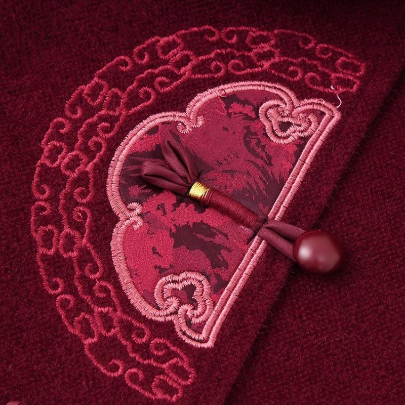 Old lady winter woolen coat new grandma autumn and winter top velvet warm mother clothes