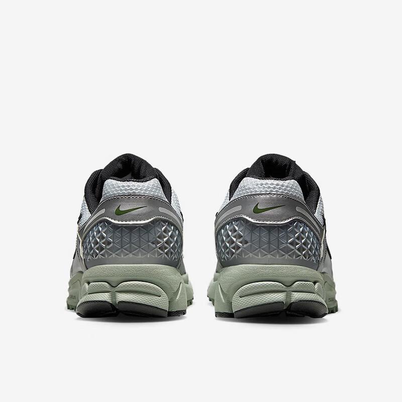 Nike Zoom Vomero 5 Men's Running Shoes