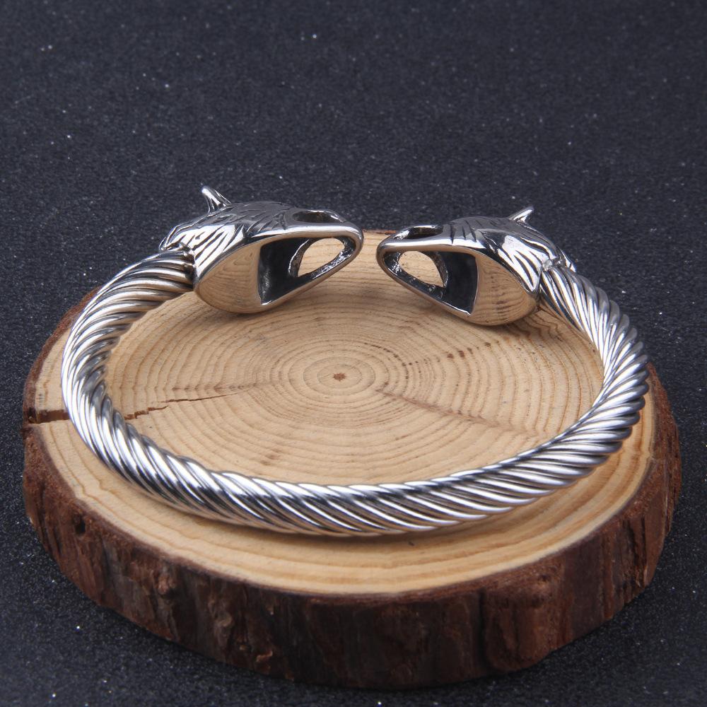 European and American Men's Titanium Steel Bracelet Nordic Viking Wolf Retro Stainless Steel Bracelet Men's Simple Open Bracelet Jewelry Accessories