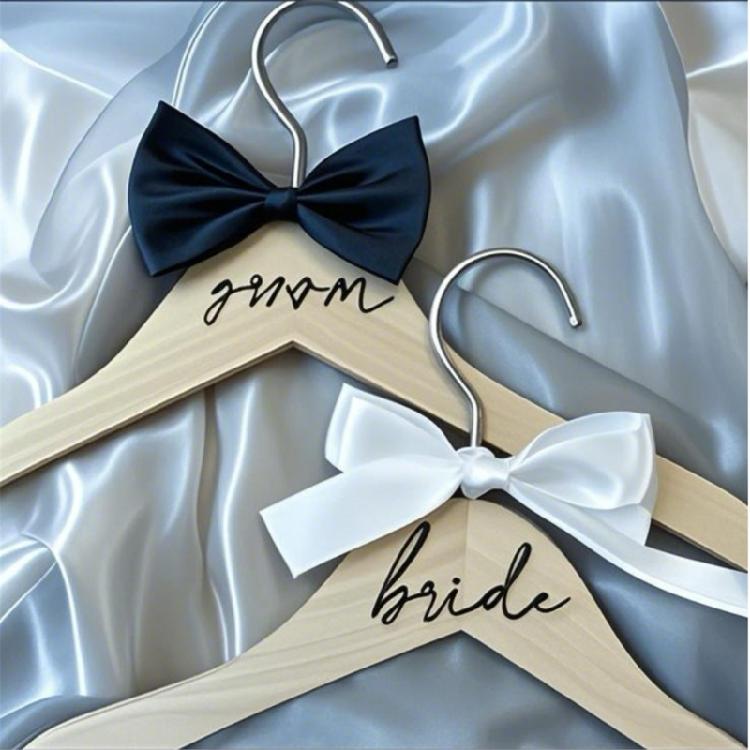 2 Pezzi Gruccia MultiFunzionale in Legno per Matrimonio Gancio Antipolvere Porta Abiti per Occasioni Formali Abito da Sposa e Abito da Sposo