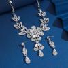Elegantes Diamant-Tropfen-Blumen-Quasten-Halskettenset