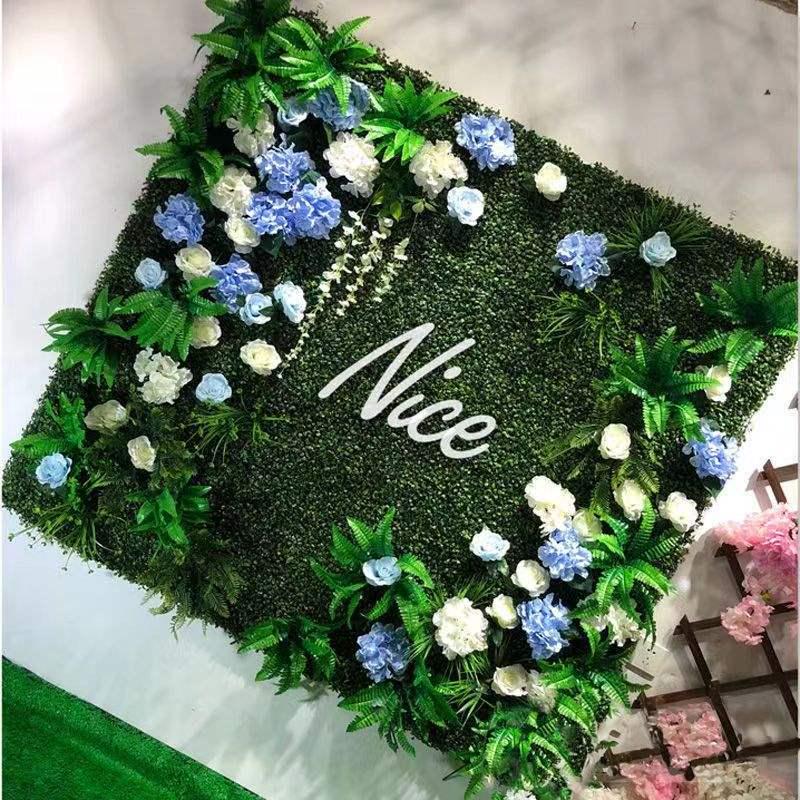 Artificial Green Wall with Roses for Indoor/Outdoor Decor