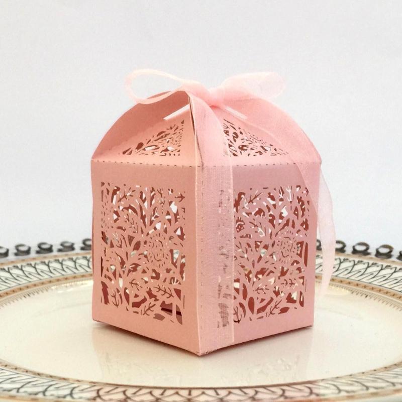 50Pcs Cookie Packing Box Valentines Day Candies Packaging Box Decorations Treat Boxes Presents Box Hollow Out Candy Box