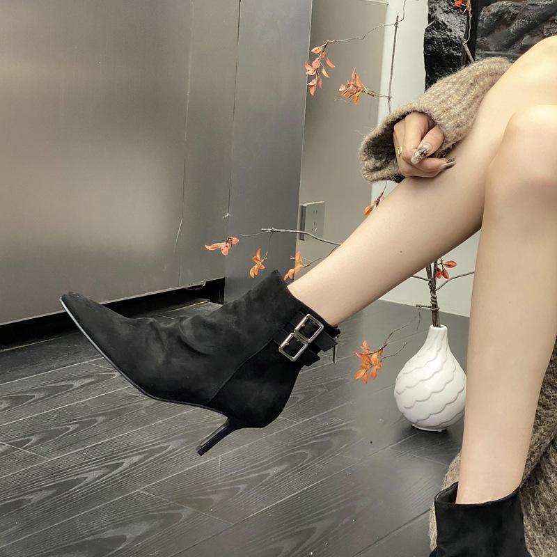 

Женские модные замшевые короткие сапоги с квадратным носком, женские узкие ботильоны на шпильке во французском стиле 35 чёрный