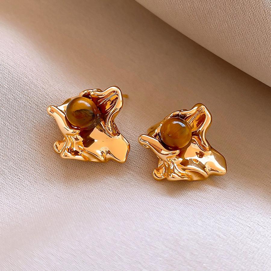 Винтажные серьги-пусеты  Серебряная игла  с неровными складками Майяра  Тигровый глаз , нишевые серьги, серьги для личности