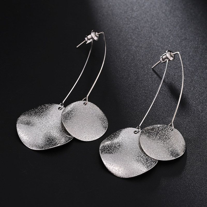 

Elegant Rear-Mounted Frosted Metal Wafer Women s Silver Needle Bestselling Double Disc Silver