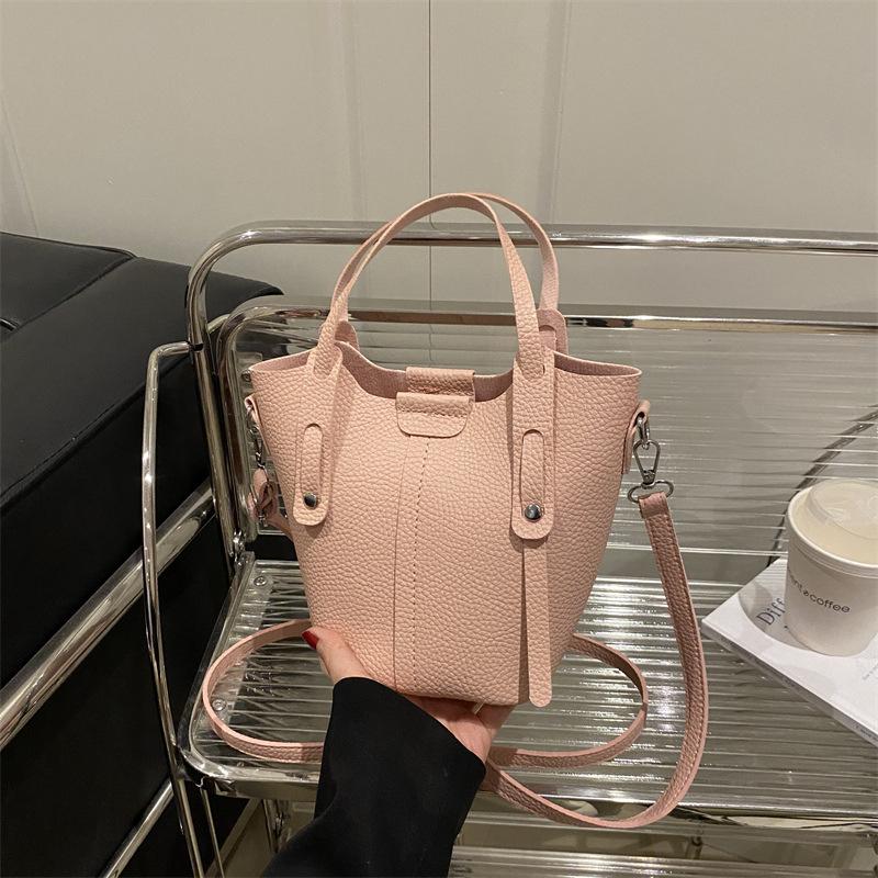 Summer small bag women 2025 new exquisite mini versatile messenger bag going to work portable small bag
