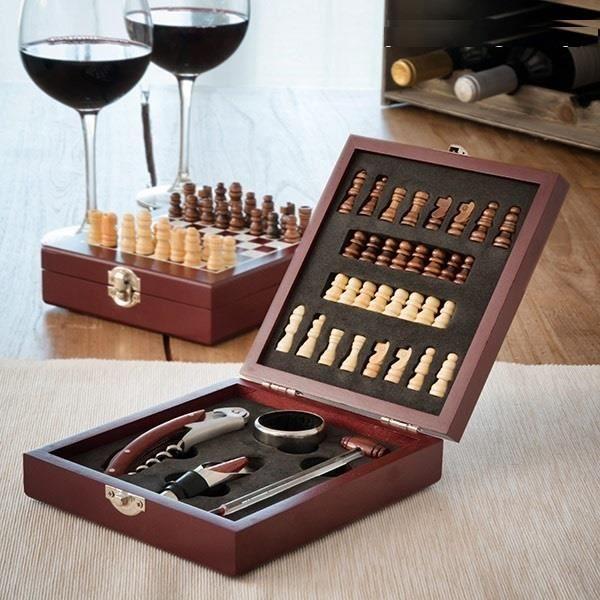 Coffret Sommelier bois : jeu d'échecs et ensemble 4 accessoires vin