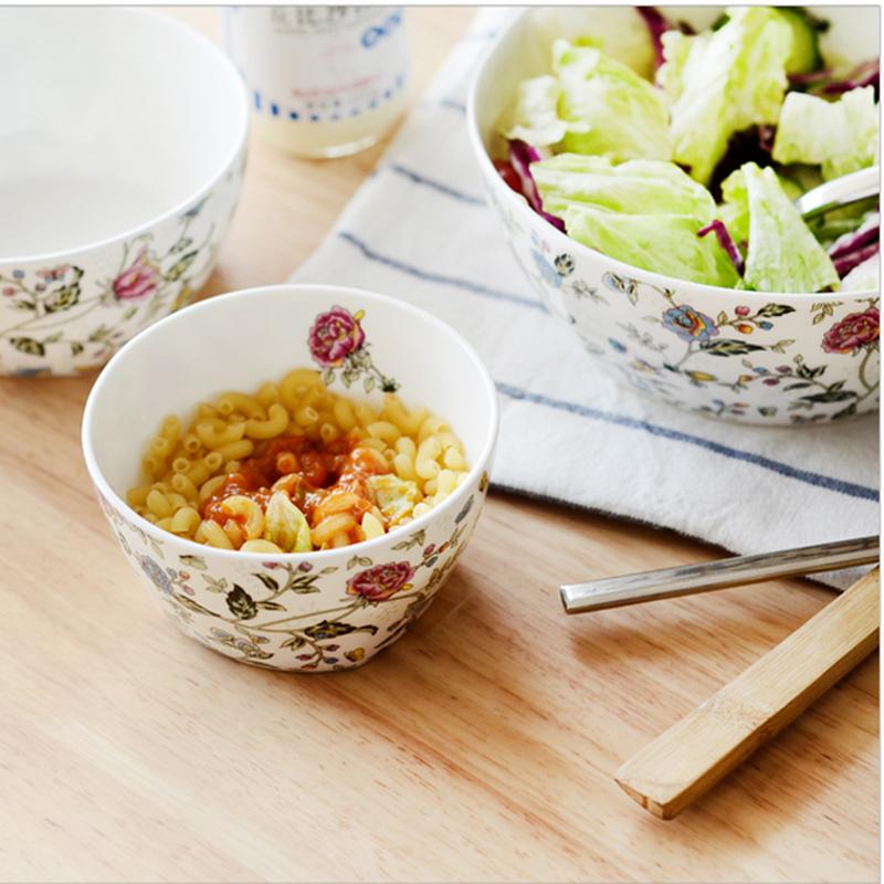 Real Bone China Floral Japanese Bowl Porcelain Small Snack Bowl Ceramic Mini Kitchen Bowl for Sauce Rice Bowl Dessert Bowl