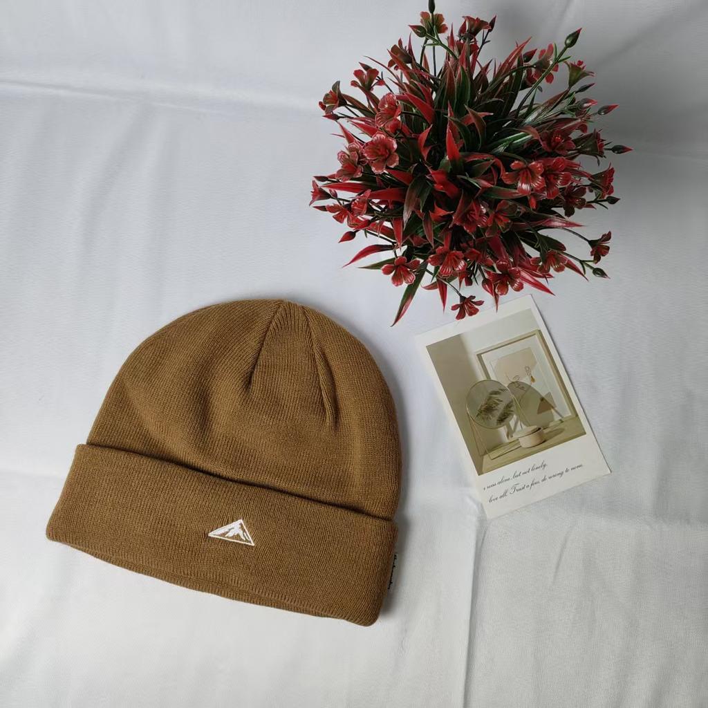High-quality New Inverted Triangular Standard Knitted Hat for Women, Thickened Warm Wool Hat In Autumn and Winter, Ear Protector, Versatile Cold Hat