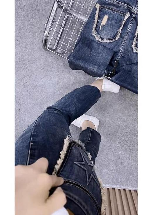 Women's Ripped Jeans for Pear-Shaped Figures, Autumn Style, Plus Size, Elastic, Slim Fit, Nine-Point Cigarette Pants