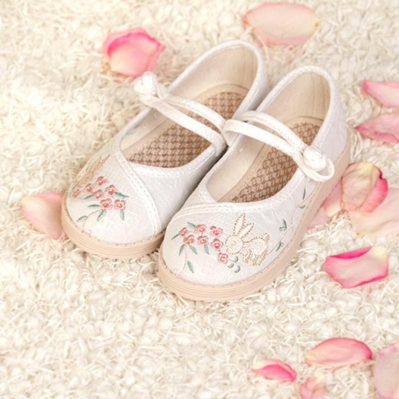 Children's Shoe for Girl Retro Style Embroidered Princess Causal Hanfu Flat Shoes Fashion Cute Rabbit Kids Ancient Dress Shoes