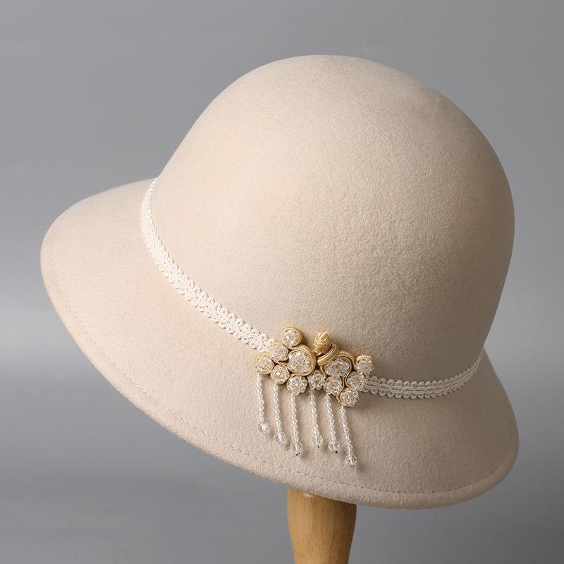 White small fragrant pearl wool top hat female British socialite retro elegant French autumn and winter versatile hat