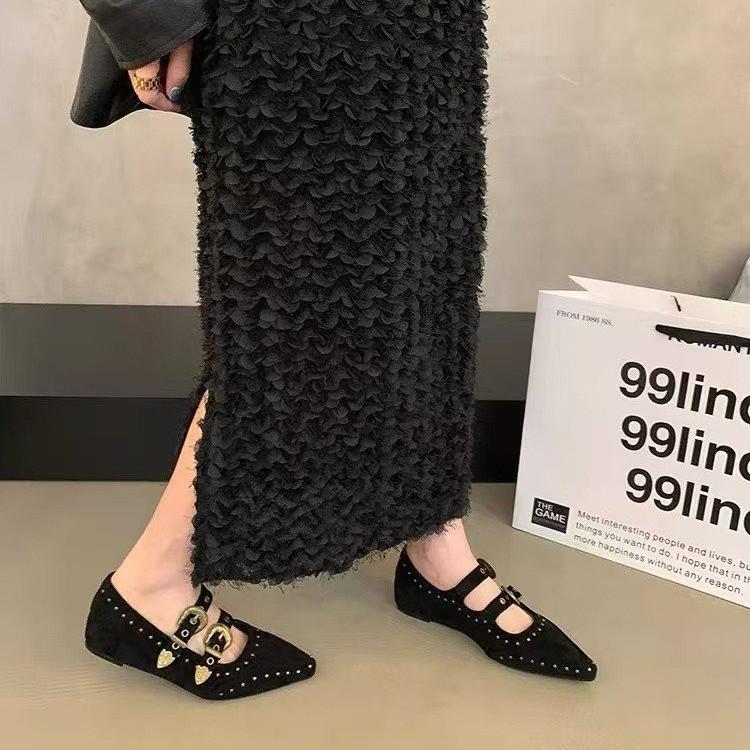 Retro niche rivet pointed Mary Jane women's shoes 2025 new inner height increase suede versatile commuter shoes women