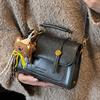 High value retro small bag 2025 autumn women's new fashionable messenger bag fashionable and simple portable small square bag