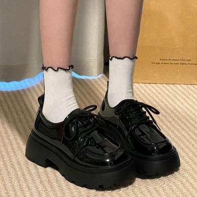 Schwarze Schnürschuhe kleine Lederschuhe Damen College-Stil neu vielseitig dicksohlig erhöhend Einzelne Schuhe Tide