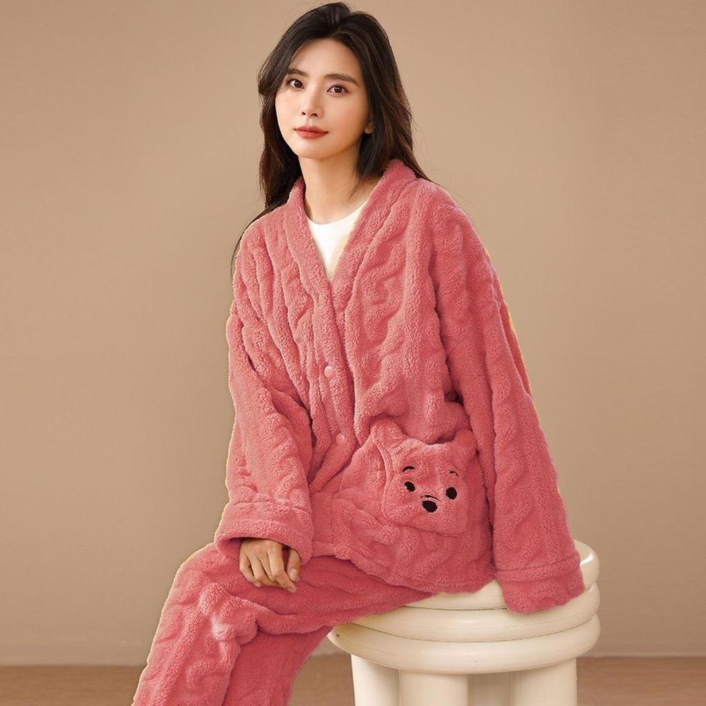 Autumn and Winter New Women's Long-Sleeve Robe Set with Embroidered Bear Pocket Design, Warm and Comfortable Loose-Fit Casual Home Wear