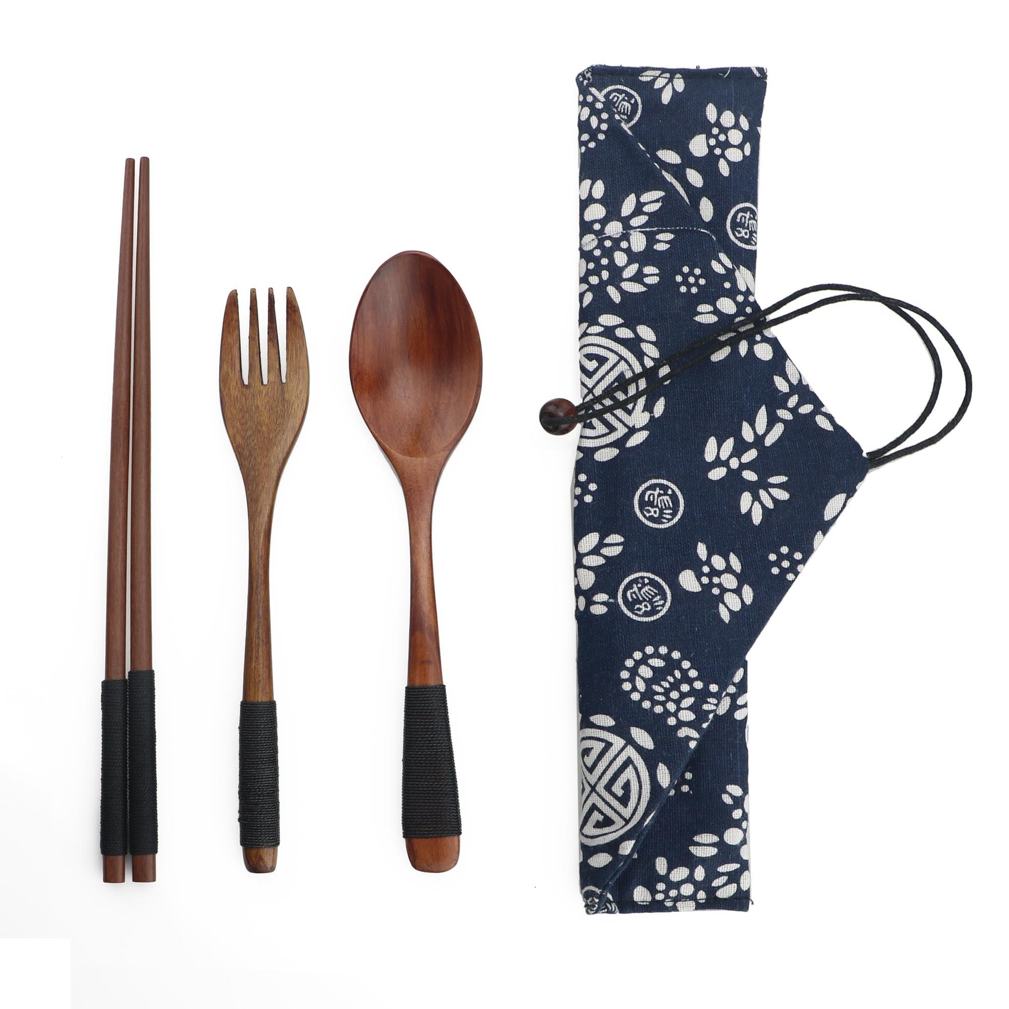 

Японский деревянный бамбуковый портативный набор столовых приборов Посуда Деревянные вилки Наборы столовых приборов Дорожная посуда с тканевой сумкой Сумка для улицы Новый подарок B