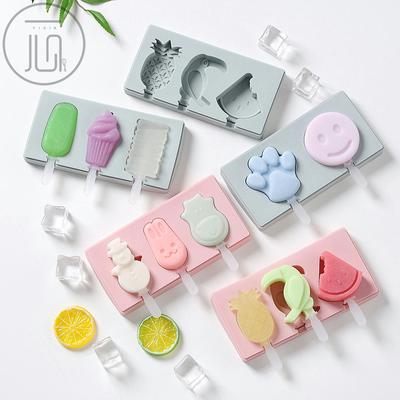 Eiscreme-Form mit bedeckter siamesischer Silikon-Eiscreme-Stielform. Selbstgemachte handgemachte DIY-Eiscreme-Form