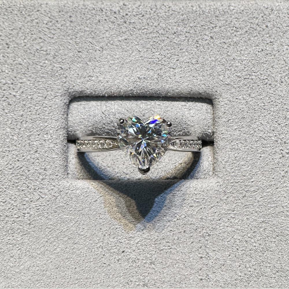 Vinregem Luxury 100% 925 Sterling Silver 3EX VVS1 D Color Heart Cut 8 MM 2CT Real Moissanite Diamonds Ring for Women Engagement Fine Jewelry Gifts