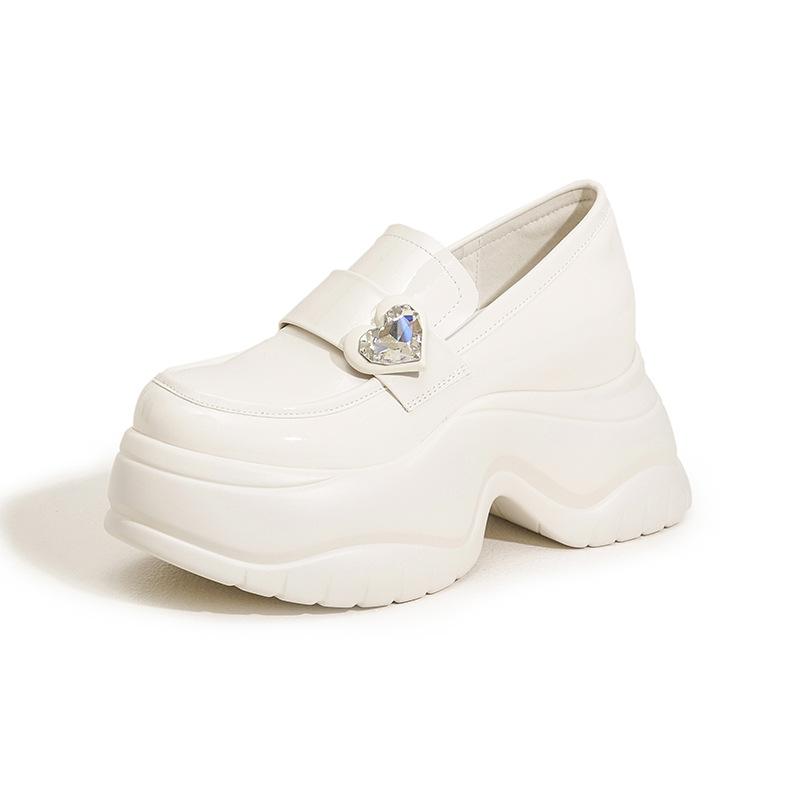 

Женские лоферы на платформе 2025 весна новая обувь на одной педали из маленькой кожи маффин модные универсальные с внутренней высотой, увеличивающей рост 39