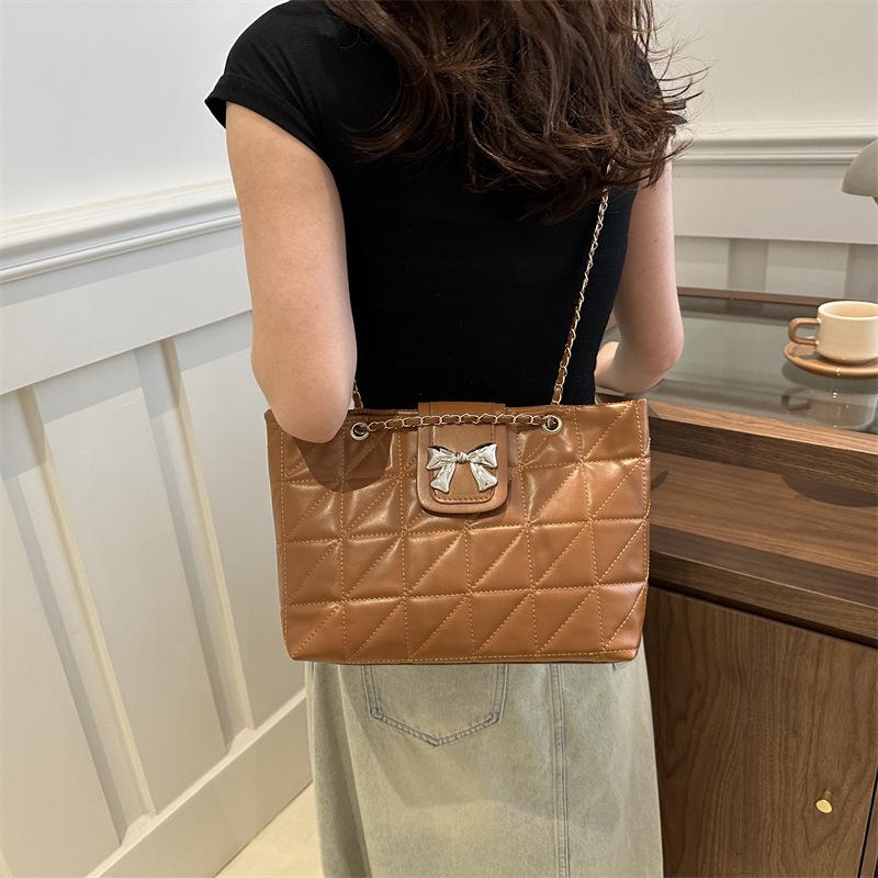 

Зима 2025 Мода Сумка-тоут для поездок на работу: Повседневная сумка-тоут через плечо большой вместимости 32x11.5x20 cm кофейный