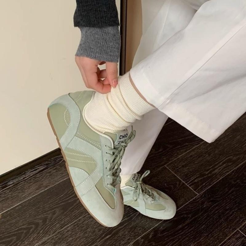 Fashion Women Shoes Spring New Soft Bottom Breathable Casual Board Shoes Soft sole Lace Up Ladies Sneakers Walking Flats Shoes for Women