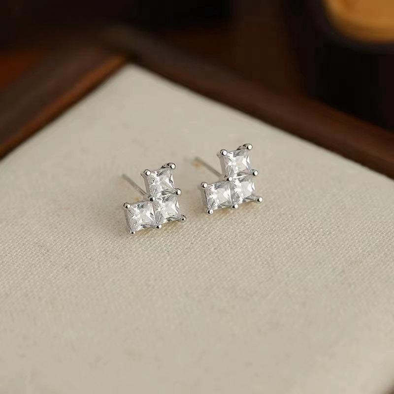 925 Silver Heart Zircon Stud Earrings For Women Luxury Wedding Jewelry High Quality Accessories New