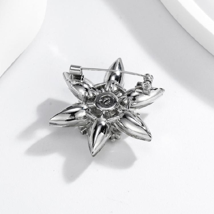 Hypoallergenically Snowflake Design Brooch Sparkling Glass Rhinestones And Metal Construction Lapel Pin