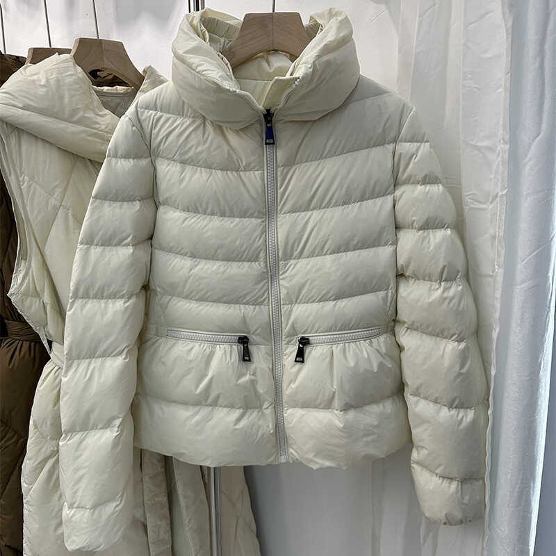 New down jacket for women in winter, short for small M, waist stand-up collar, white duck down thickened down jacket.