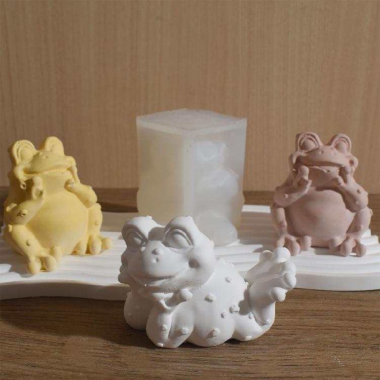 Flexible Frogs Shaped Silicone Mould With Detailed Texture Ideal For Handmade Candle Soaps Craft Easy Demolding