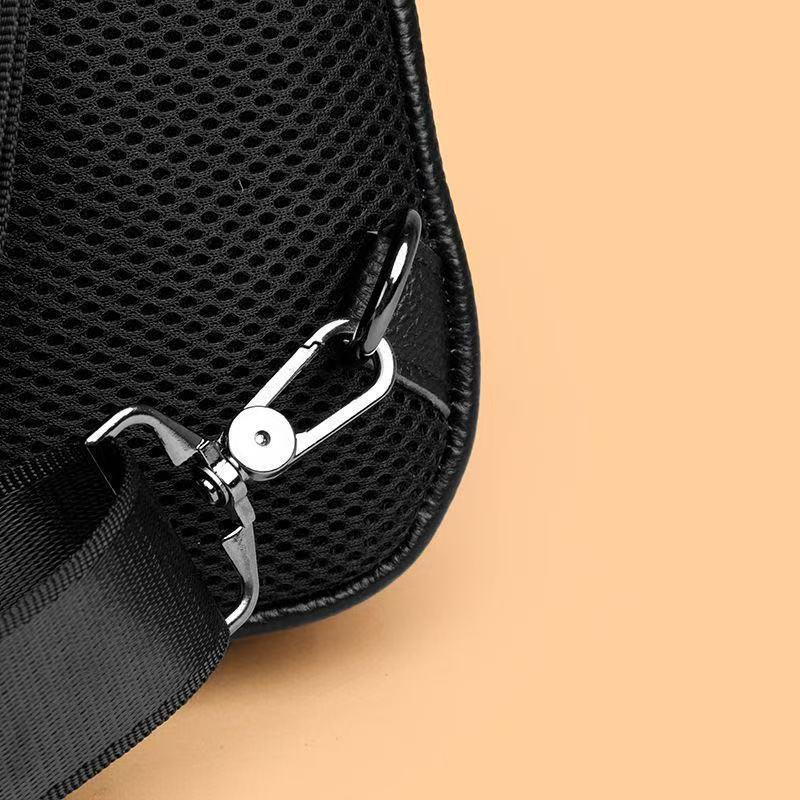 Men's Large Capacity Anti-theft Leather Crossbody Travel Bag