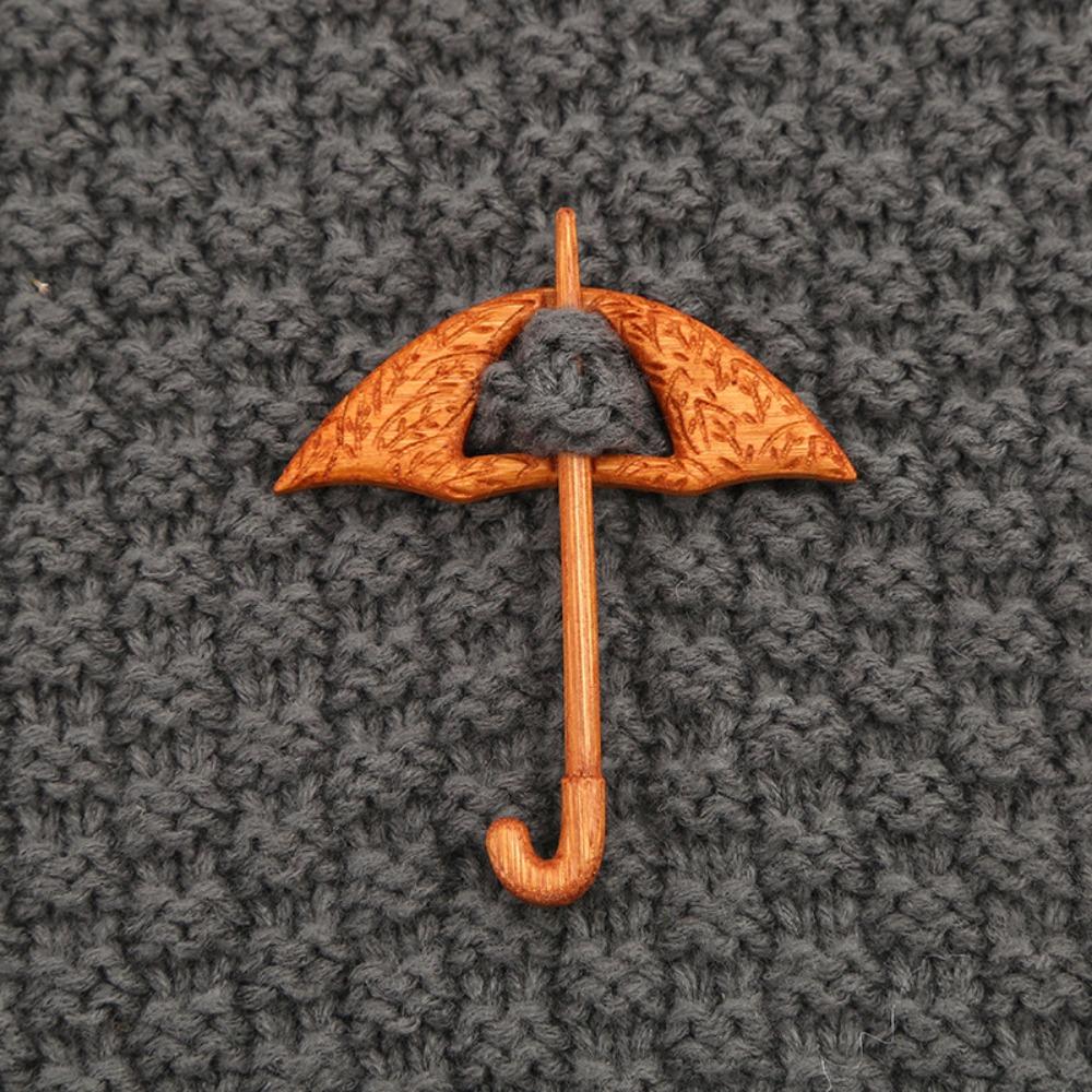 Maple Leaf Dancing Piggy Wooden Brooch Bunny Kitty Scarf Buckle  Clothing Accessory