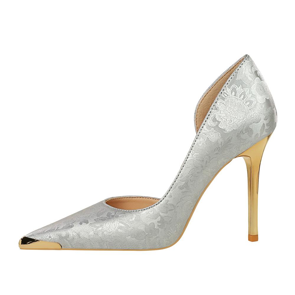 Scarpe Donna Stile Nazionale da Banchetto Tacchi Alti Tacco Sottile Bocca Bassa Laterali Vuote Raso Metallo Punta Appuntita Scarpe Singole