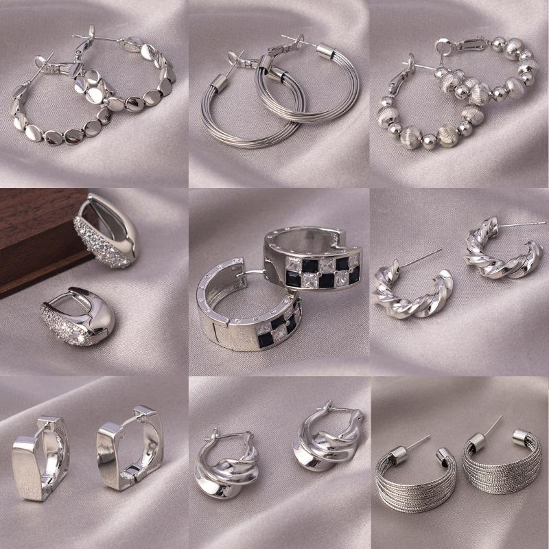 Fashion Trend Unique Design Elegant Delicate Retro Stud Earrings Women Jewelry Party Gifts