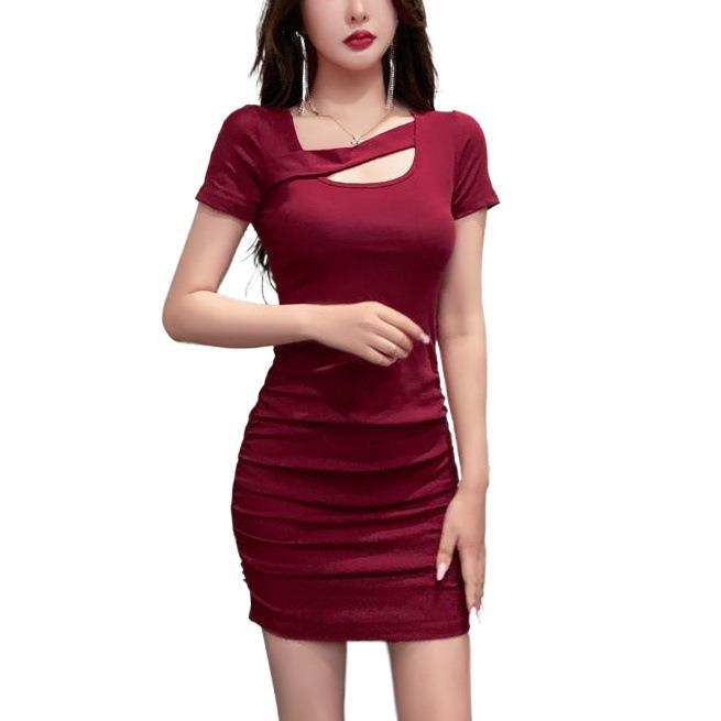 Scheming Spicy Girl U-neck Sexy Summer Dress: Figure-Hugging, Ruched, Slimming Hip-Hugging Skirt