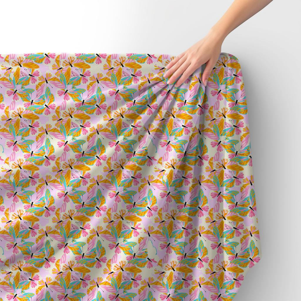 Royal Samt Stoff Polyester Zum Nähen - Motiv Bunte, Helle Schmetterlinge