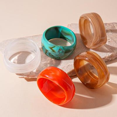 Hochwertiges geometrisches marmoriertes Acrylarmband für Damen