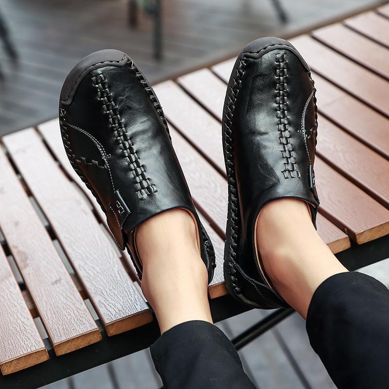 Men’s Moccasins Handmade Slip On Driving Shoes Comfort Flats Casual Shoes Plus Size Leather Shoes for Men Over Sized