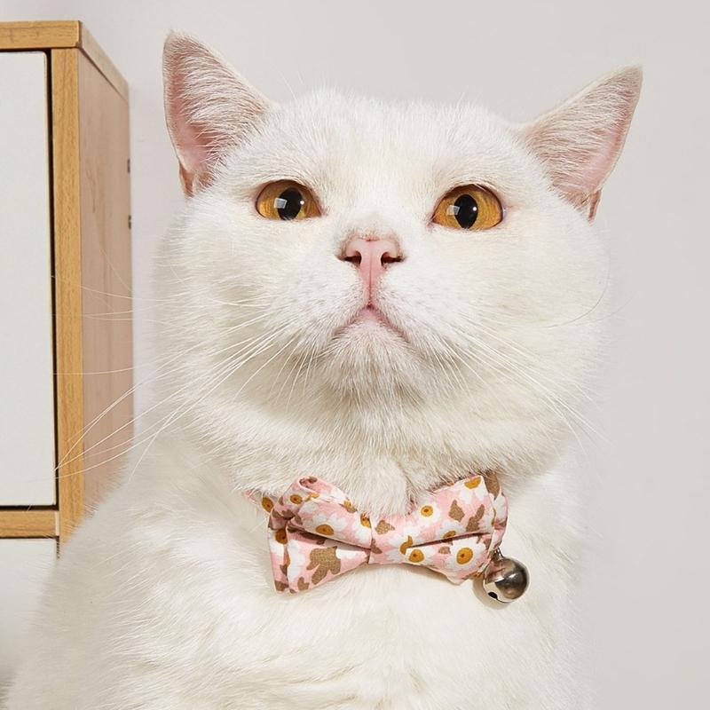 Flower Printed Cat Collar Bowknot Decors Adjustable Durablity Cat Camping Collar for Walking Camping Pet Supplies